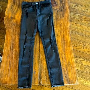 Levi’s Black skinny jeans 
Size 8 REG